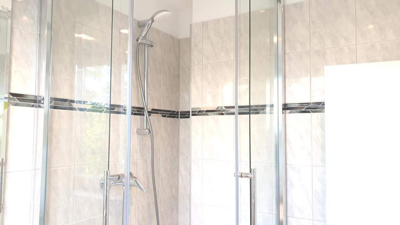 Helles Apartment In Berlin-Mariendorf Екстериор снимка