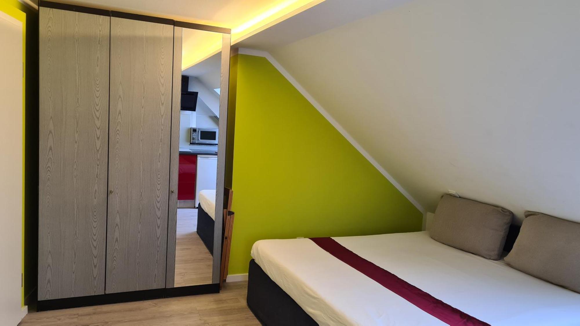 Helles Apartment In Berlin-Mariendorf Екстериор снимка