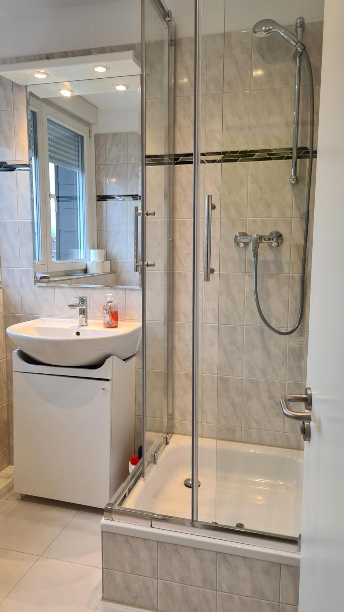 Helles Apartment In Berlin-Mariendorf Екстериор снимка